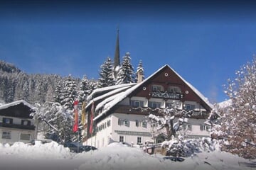 Dachstein-West - Gasthof Kirchenwirt v Gosau