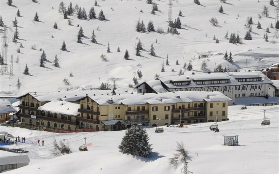 Cav Miriam   Passo Tonale   Appartamenti 37556682