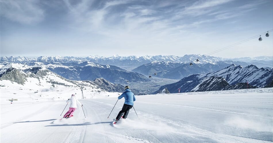 pistenspass-am-kitzsteinhorn-c-gletscherbahnen-kaprun-ag (1)