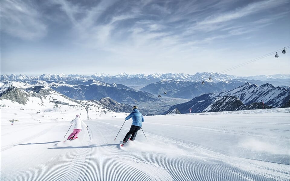 pistenspass-am-kitzsteinhorn-c-gletscherbahnen-kaprun-ag (1)