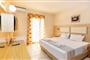 Hotel Aqua Sun Village: fotografie vybavení exteriérů a interiérů ubytování.