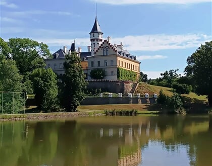 Zámek Raduň 02