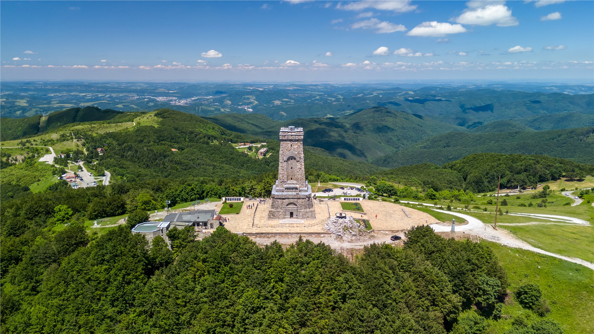 iStock-2159546257_pamatnik Shipka