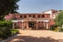 Vstup do hotelu, Villasimius, Sardinie