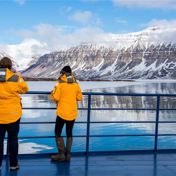 Ultimate Arctic Voyage: From Svalbard to Jan Mayen to Iceland. Ultimate Arctic Voyage: From Svalbard to Jan Mayen to Iceland