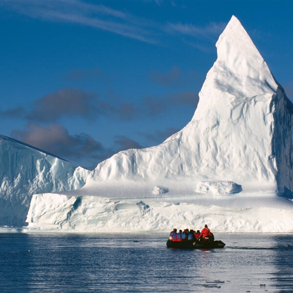 Zodiac cruising in the Weddell Sea Rinie van Meurs