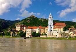 Wachau - Kittenbergerovy zahrady a plavba lodí po Dunaji údolím Wachau