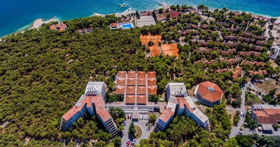 Hotel_medena_from_air_(5)