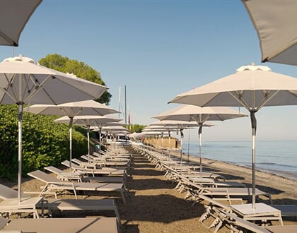 Hotel Neptune Luxury Resort: fotografie vybavení exteriérů a interiérů ubytování.