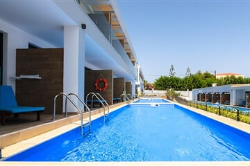 Tragaki - Hotel Cavo Orient Beach & Suites