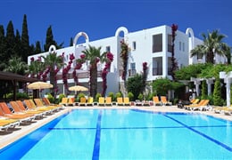 Bitez - Hotel Natur Garden