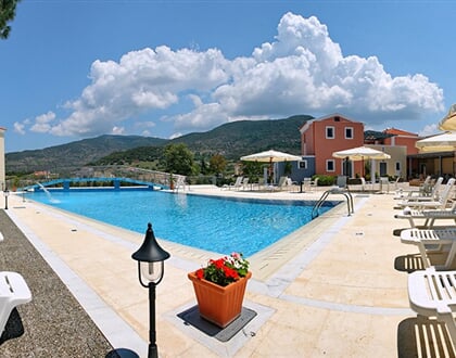 Aparthotel Theofilos Superior Resort: fotografie vybavení exteriérů a interiérů ubytování.