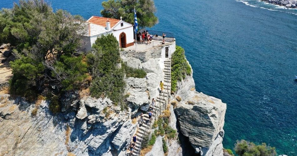 Skopelos Agios Ioannis pláž