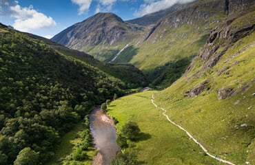 To nejlepší z Edinburghu + JEZERO LOCH NESS (letecky z Prahy)