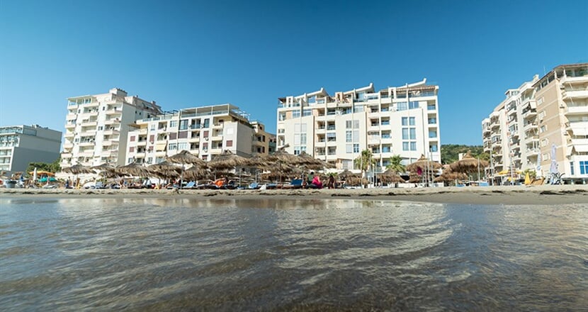 Hotel-Seaside-2