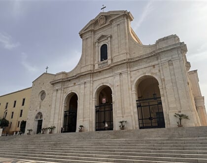 Kostel Bonaria, Cagliari, Sardinie
