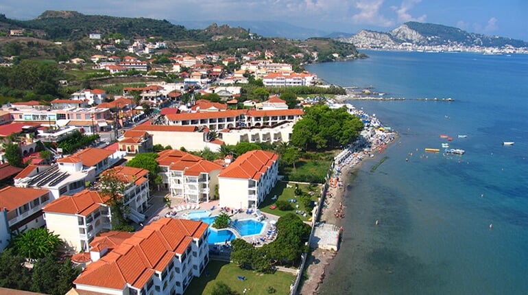 Aparthotel Porto Iliessa: fotografie vybavení exteriérů a interiérů ubytování.