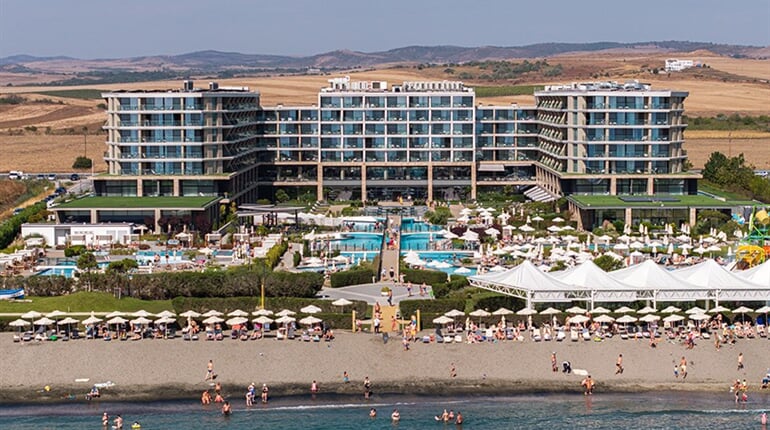 Hotel Wave Resort: fotografie vybavení exteriérů a interiérů ubytování.