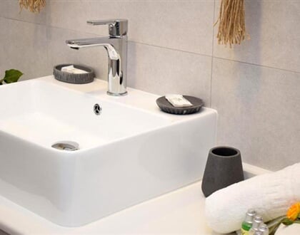 Hotel Myrtis Spa: fotografie vybavení exteriérů a interiérů ubytování.