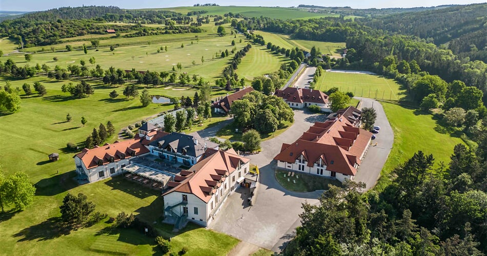 Darovansky Dvur Golf