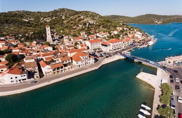 Tisno - Borovnik hotel ****