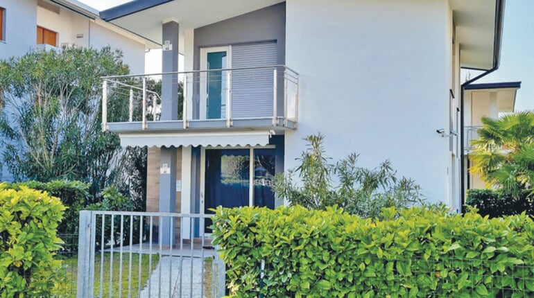 residence 4507a7fb84436215ba22c401599596bb
