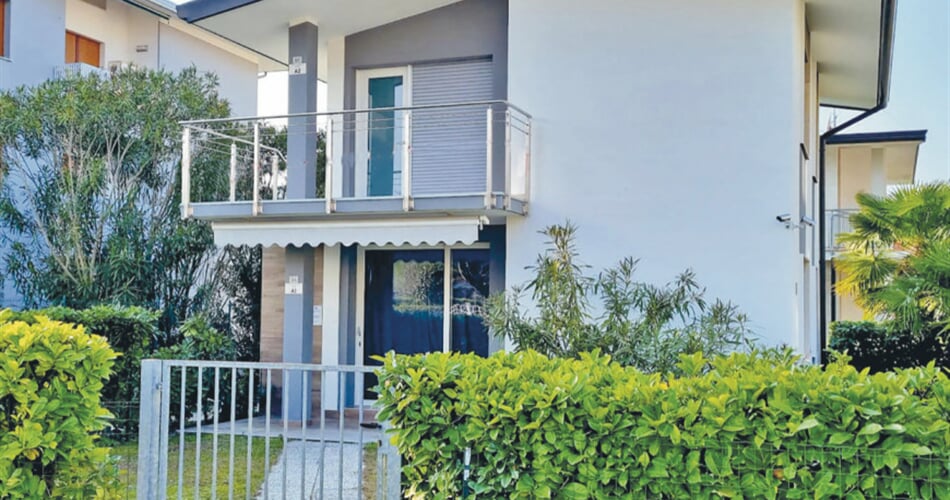 residence 4507a7fb84436215ba22c401599596bb
