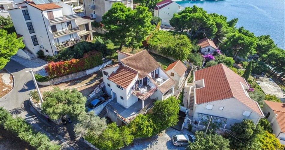 Pero vila - Nemira - 101 CK Zemek - Chorvatsko