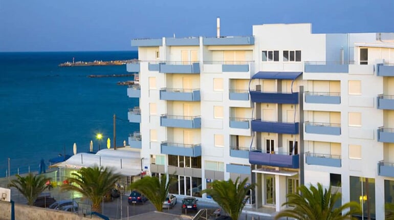 Hotel Astron - Kréta: fotografie vybavení exteriérů a interiérů ubytování.