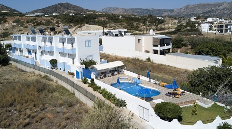 Apartmánový dům Helios - Makrigialos: fotografie vybavení exteriérů a interiérů ubytování.