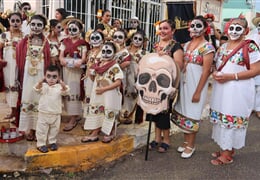 Mexiko - Guatemala - Belize - oslava Dne mrtvých