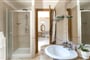 Pokoj JUNIOR SUITE koupelna - ilustrační foto, Isola Rossa, Sardinie