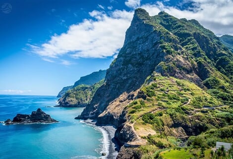 Funchal - Silvestrovská Madeira: Ohňostroj přírody a oslav