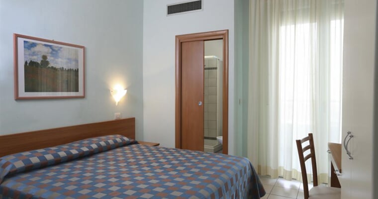 Hotel Iones, Rivabella Rimini (1)