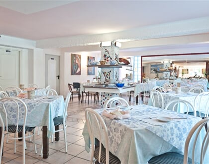 Hotel Antony   Pinarella di Cervia (17)
