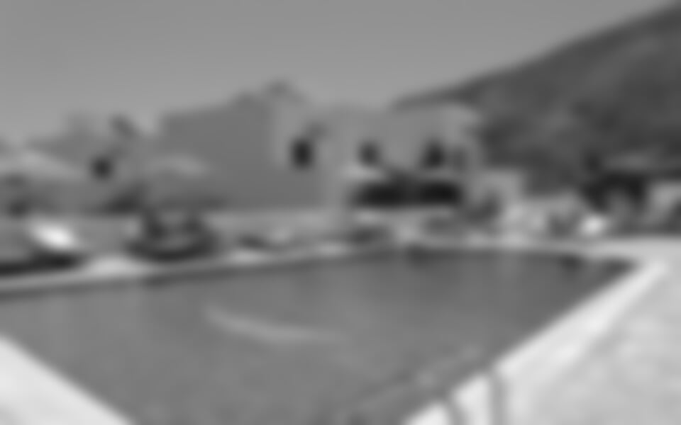 Kamari - Hotel Iris Boutique