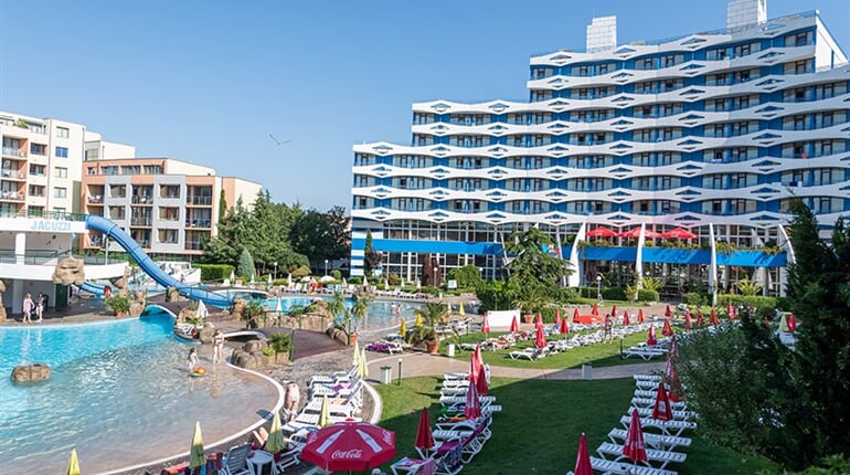 Hotel Trakia Plaza: fotografie vybavení exteriérů a interiérů ubytování.