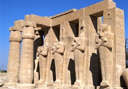 Velký okruh jižním Egyptem s plavbou po Nilu