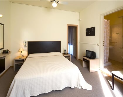 20 Itálie, Cesenatico, hotel PARADOR   pokoj