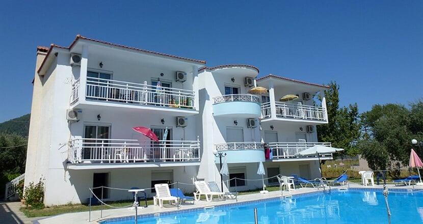 Suzie-Hotel-1