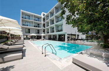 Oktober Down Town Boutique Hotel