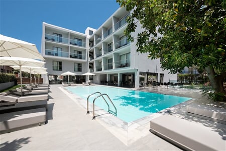 Oktober Down Town Boutique Hotel