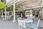 Hotel Montenegro Beach Resort: fotografie vybavení exteriérů a interiérů ubytování.