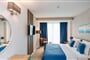Hotel Montenegro Beach Resort: fotografie vybavení exteriérů a interiérů ubytování.