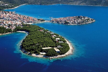 Primošten - Hotel Zora - apartmán na 4 noci