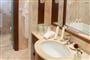 207Bath-2small-700x466