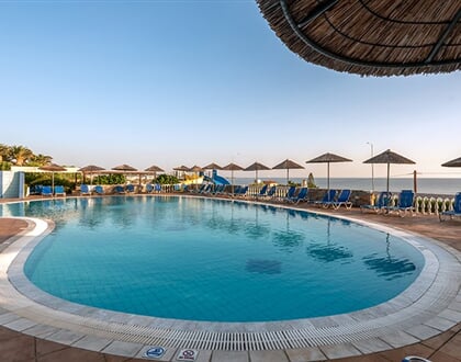 Hotel Mediterraneo: fotografie vybavení exteriérů a interiérů ubytování.