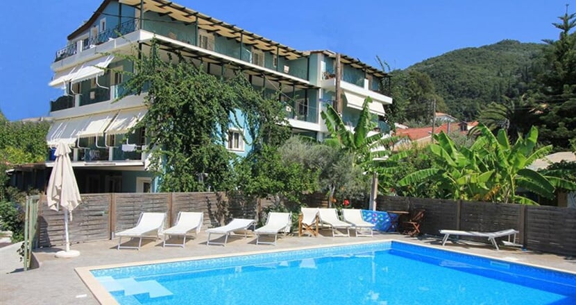 Hotel Vassiliki Bay: fotografie vybavení exteriérů a interiérů ubytování.