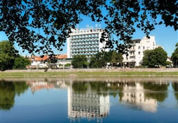 Piešťany, Magnólia – Seniorský pobyt