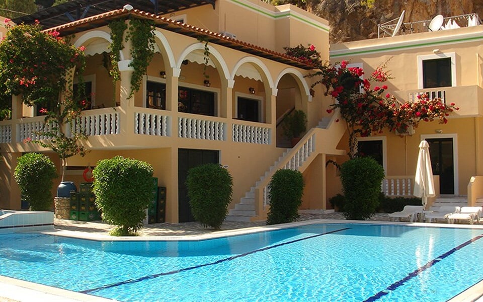 Hotel Kyra Panagia: fotografie vybavení exteriérů a interiérů ubytování.